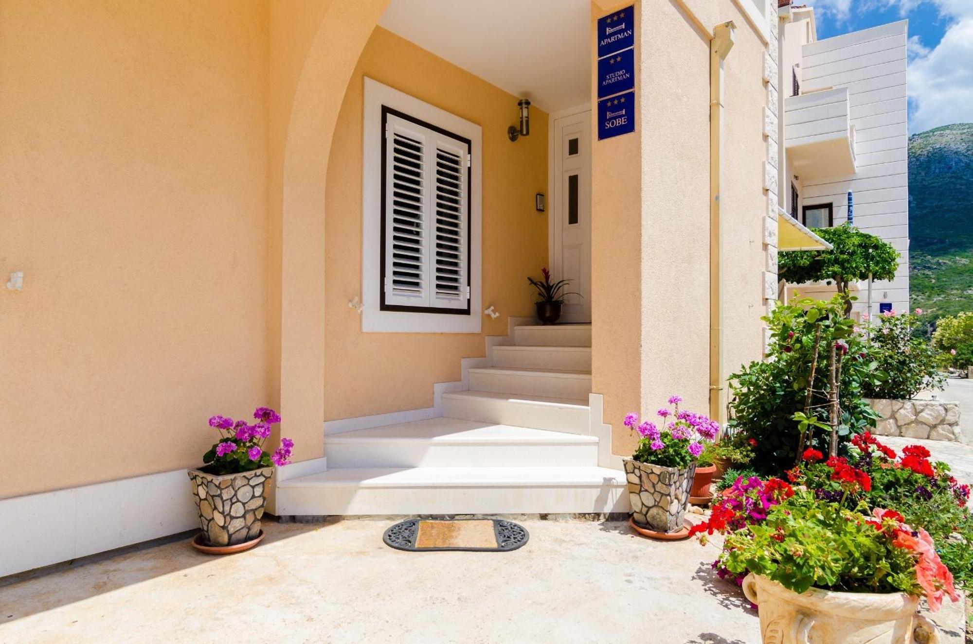 Guesthouse Somnium Кавтат Екстериор снимка
